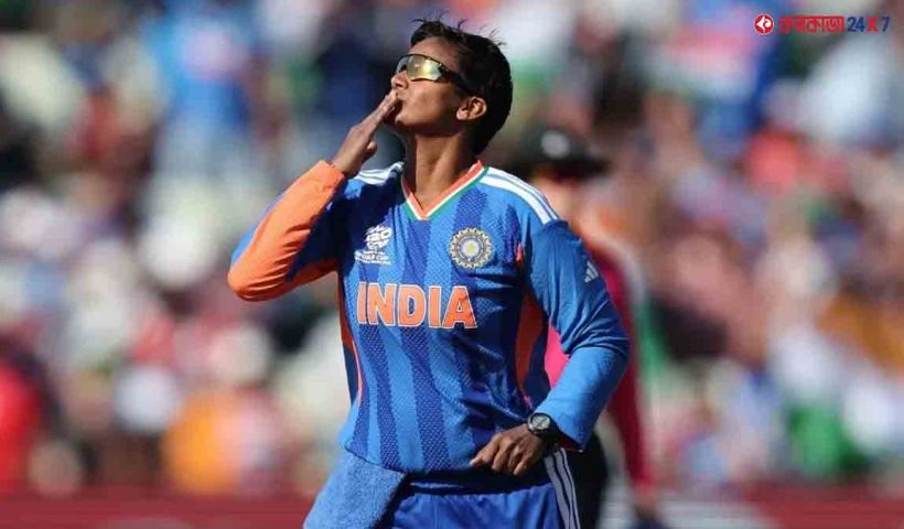 deepti-sharma-five-wicket-haul-world-record-vs-pakistan