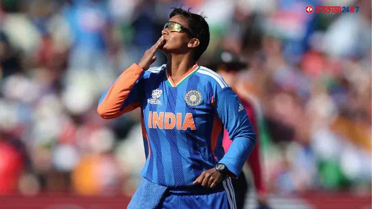 deepti-sharma-five-wicket-haul-world-record-vs-pakistan