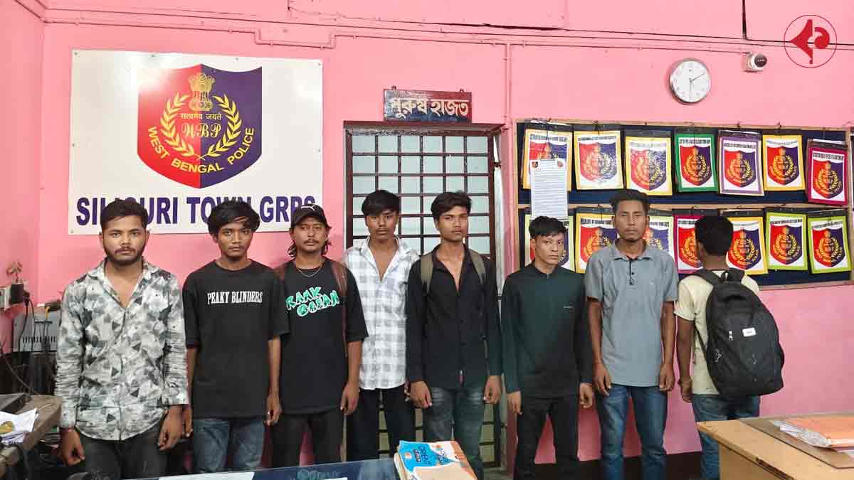 eight-bangladeshi-nationals-arrested-at-siliguri-junction