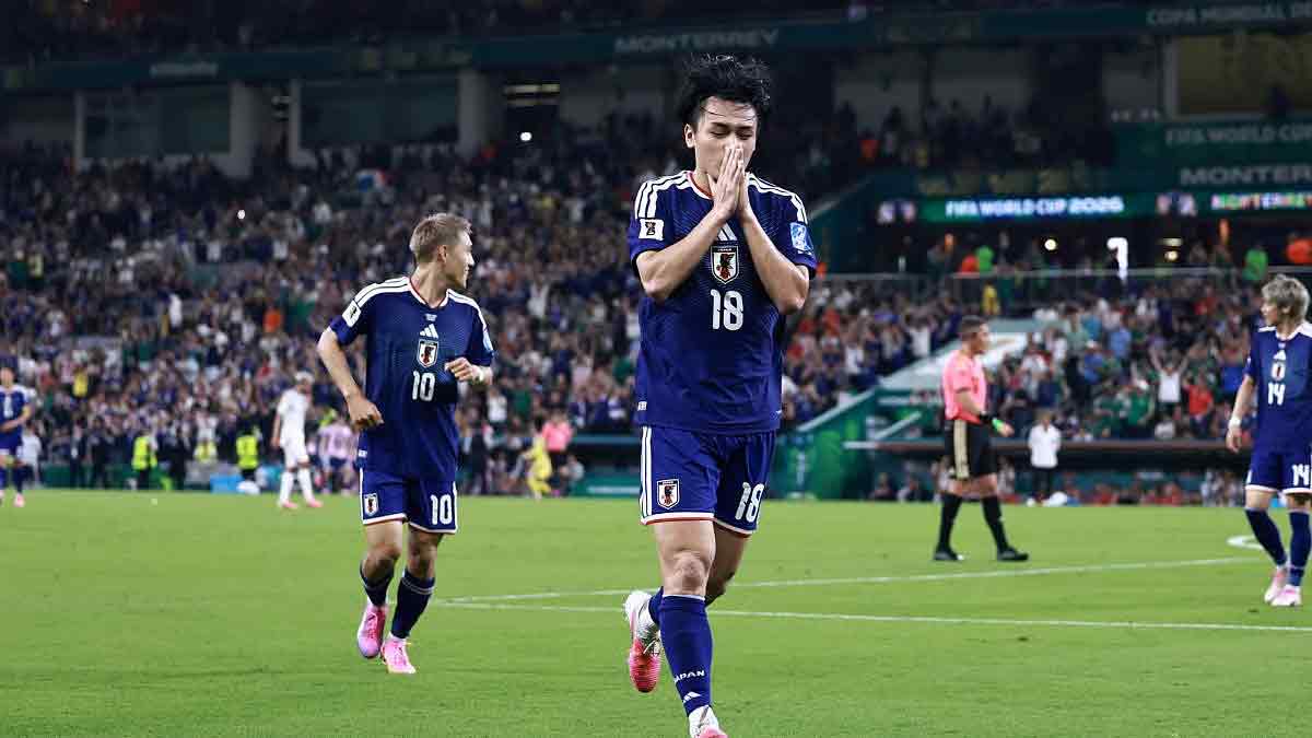 japan-thrash-tunisia-4-0-ayase-ueda-brace-world-cup