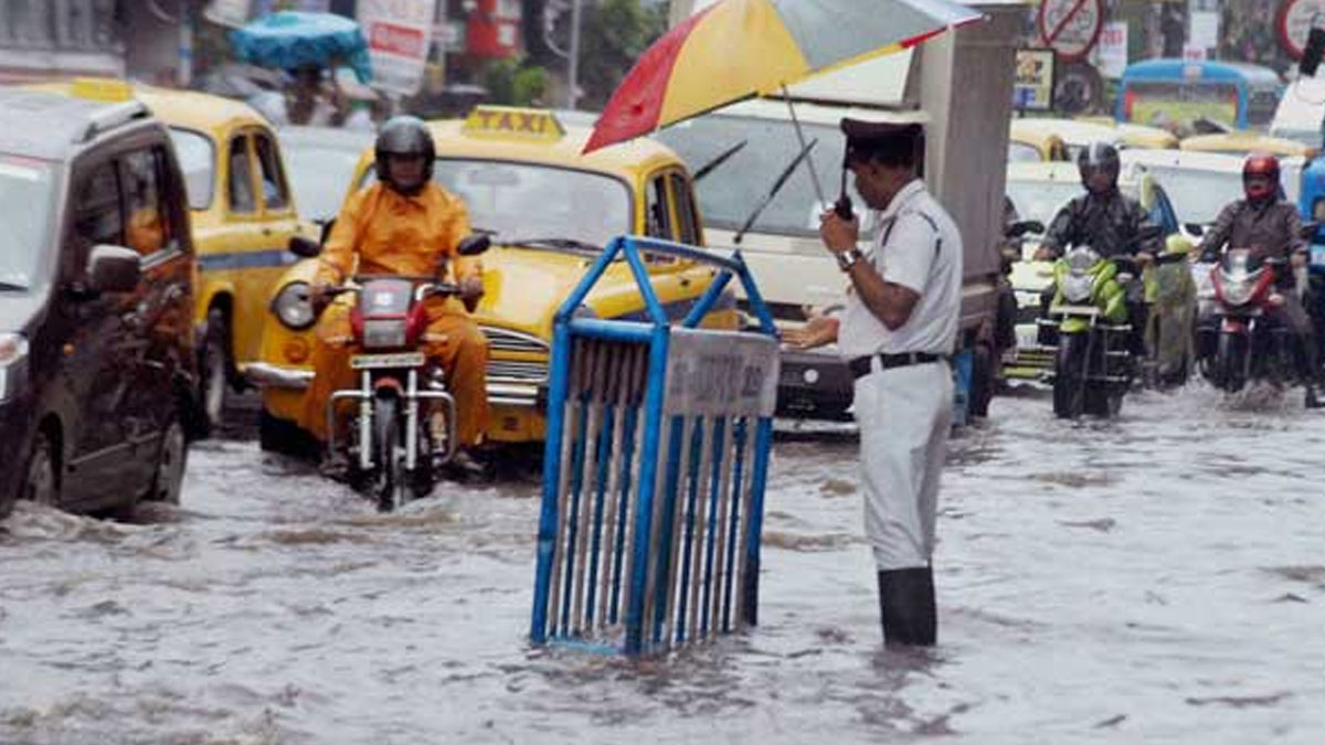 kolkata rain waterlogging