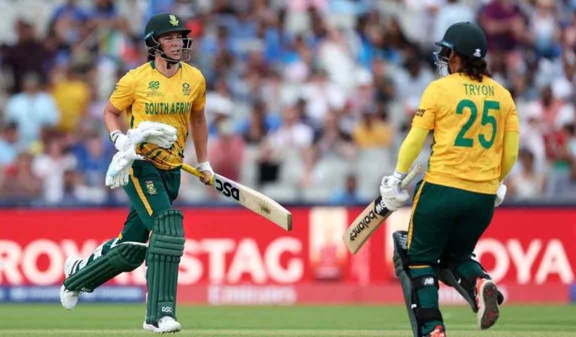 marizanne-kapp-stars-as-south-africa-beat-india-womens-t20-world-cup