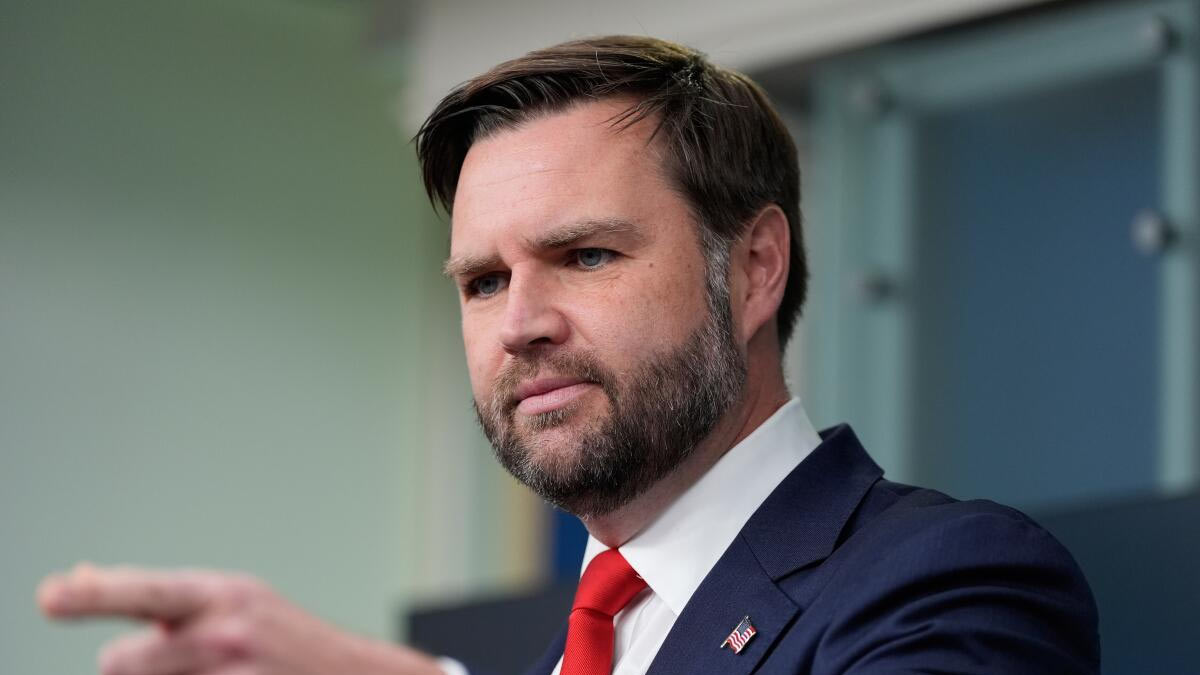jd-vance-praises-pakistan-controversy