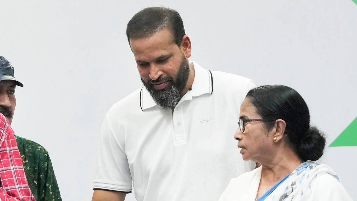 yusuf-pathan-refuses-to-vacate-berhampore-seat-for-mamata-banerjee