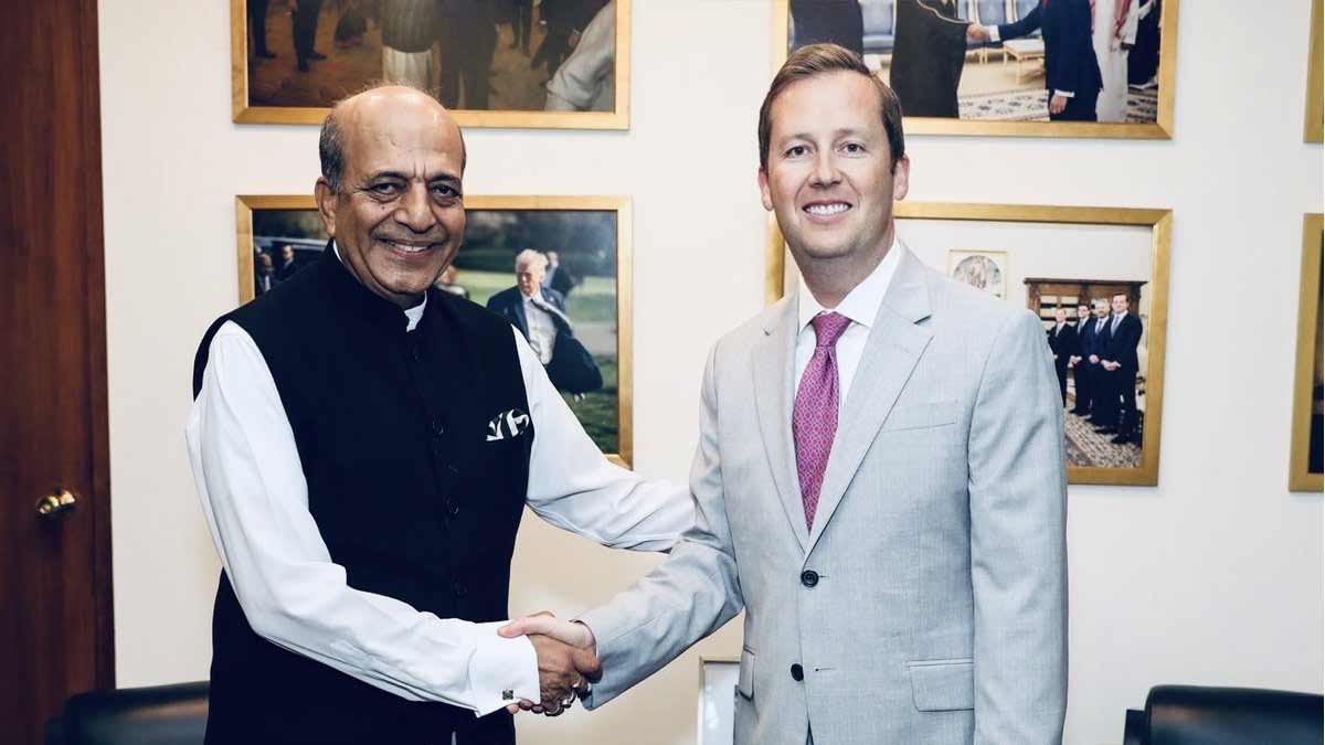 dinesh-trivedi-sergio-gore-meeting