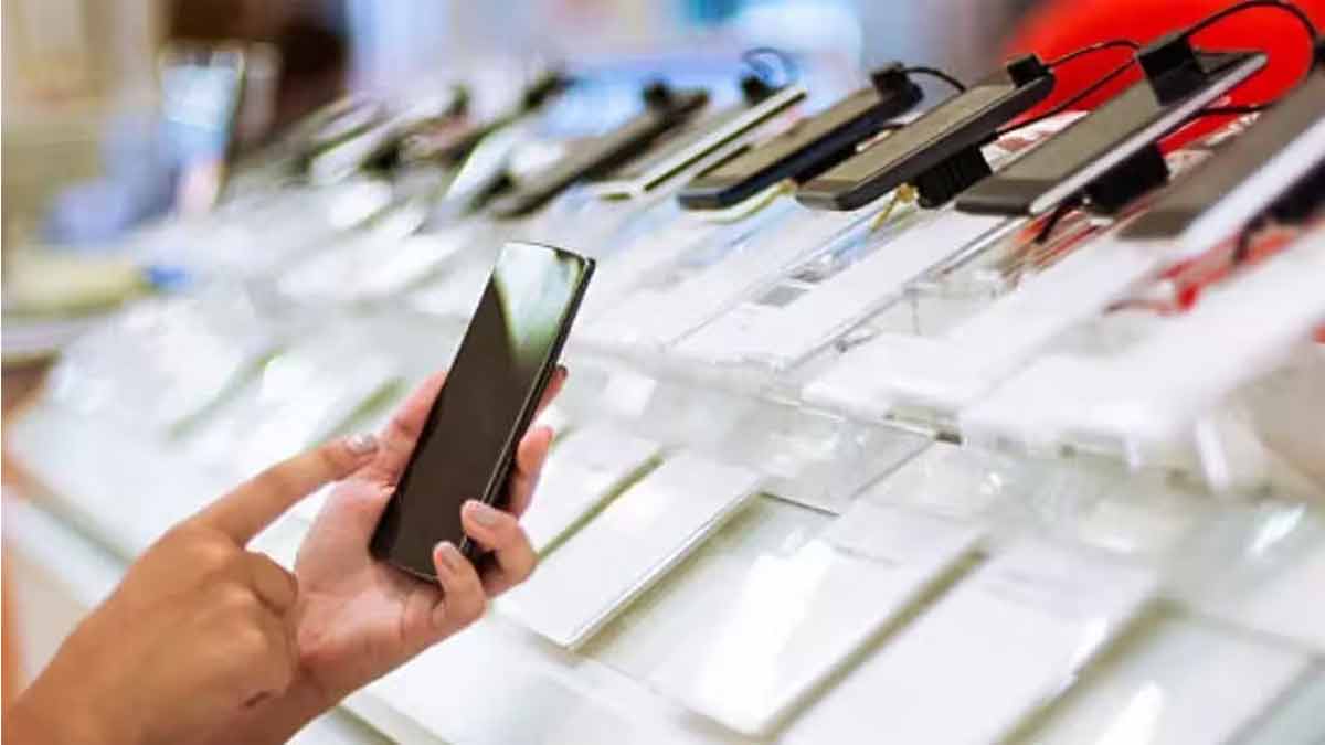 india-cuts-import-duty-smartphone-components-apple-samsung-xiaomi