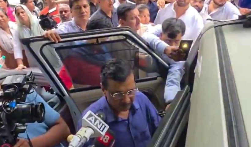 arvind-kejriwal-student-protest