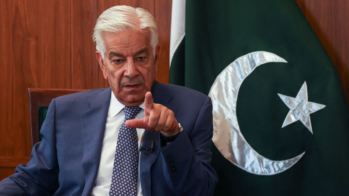 khawaja-asif-pojk-protests