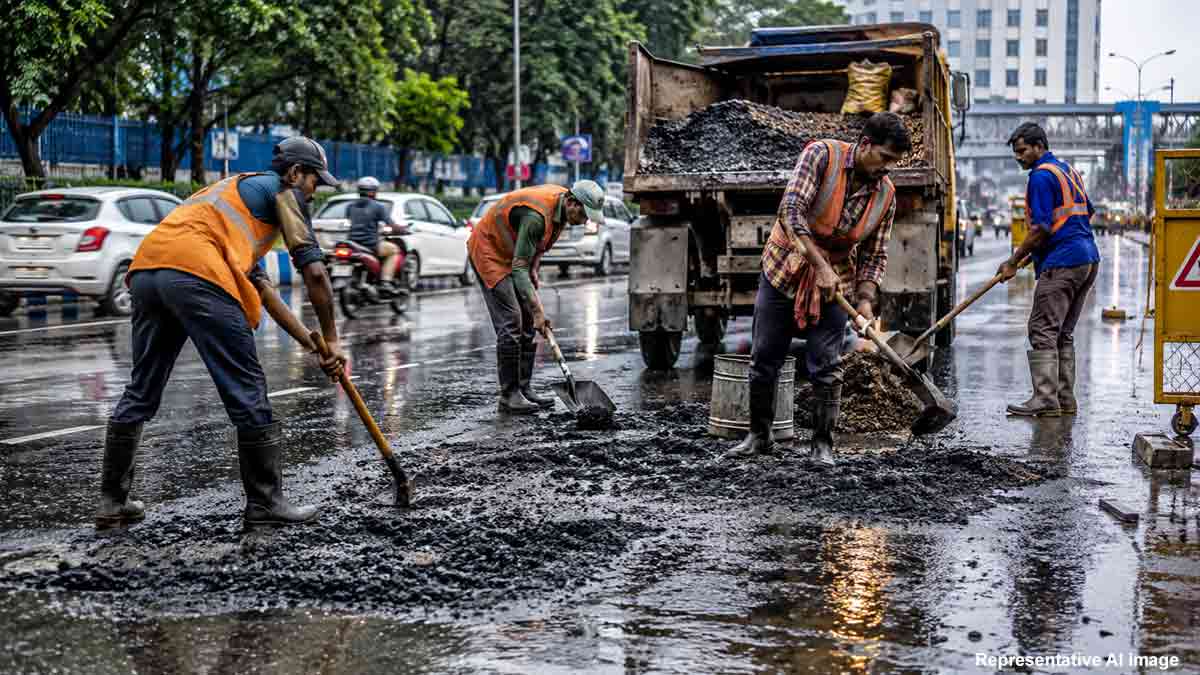 kolkata-salt-lake-road-pothole-repair-rain-kmc-bmc