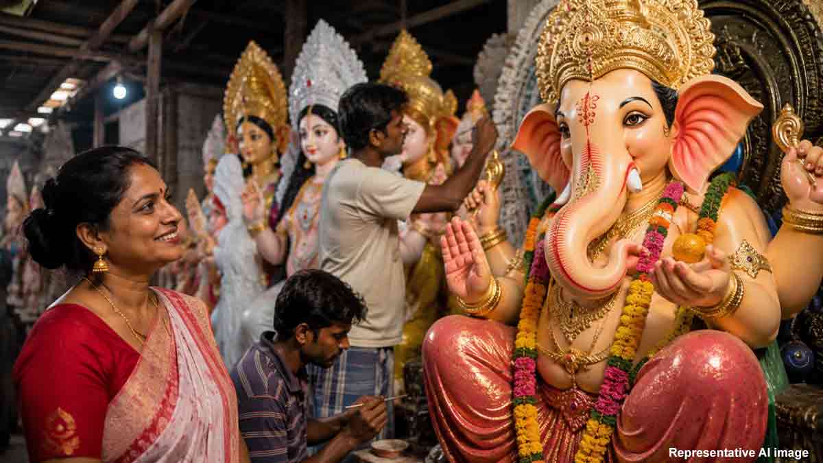 kumartuli-ganesh-idol-orders-festival-season-demand-rises