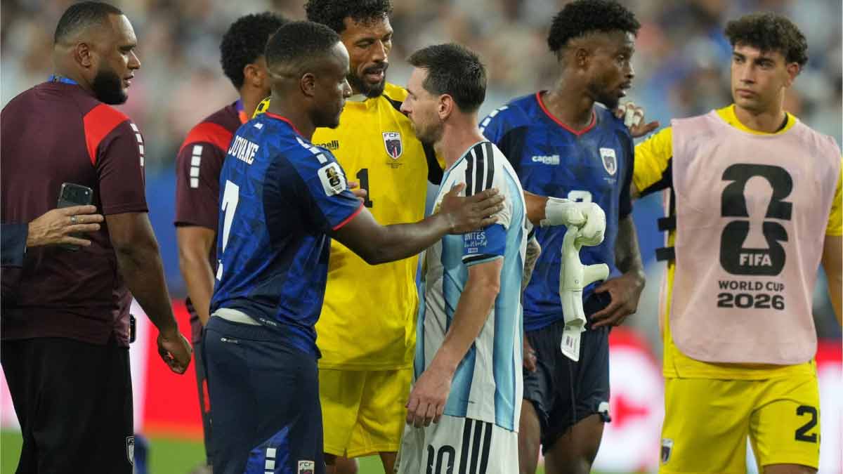 lionel-messi-selfie-with-cape-verde-players-after-physical-FIFA World Cup-match