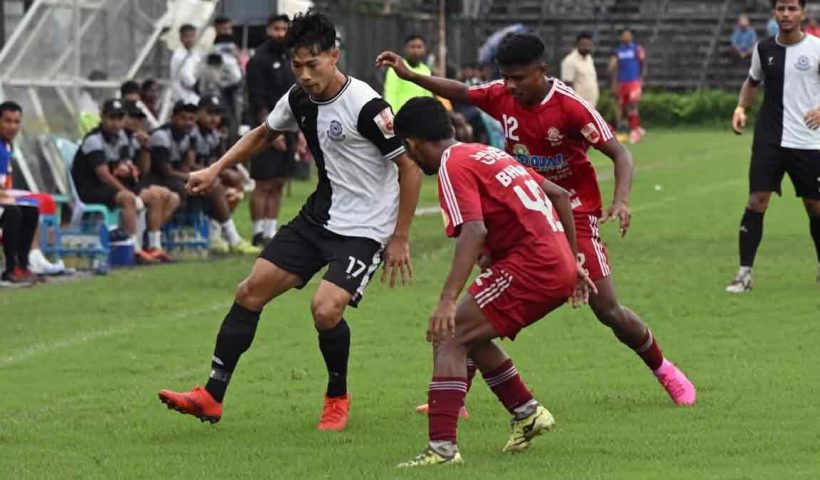 mohammedan-sporting-held-to-draw-by-wari-in-calcutta-football-league