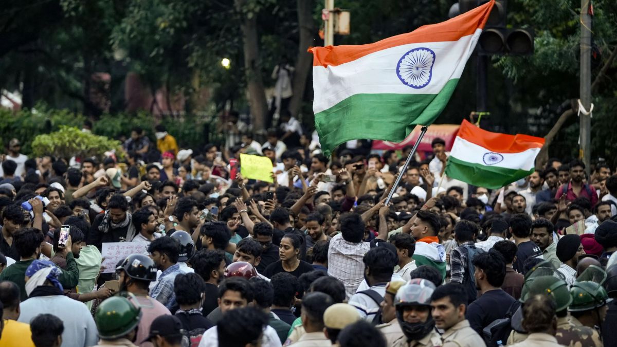 police-neet-protest-sc