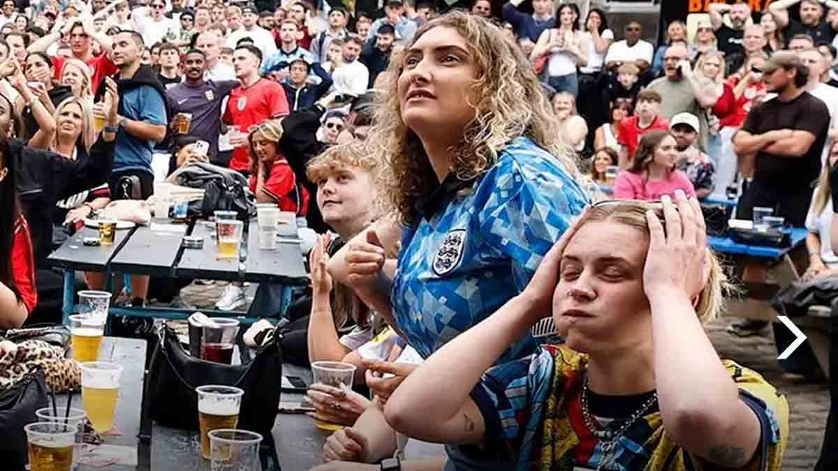 uk-government-allows-pubs-open-late-for-england-world-cup-match