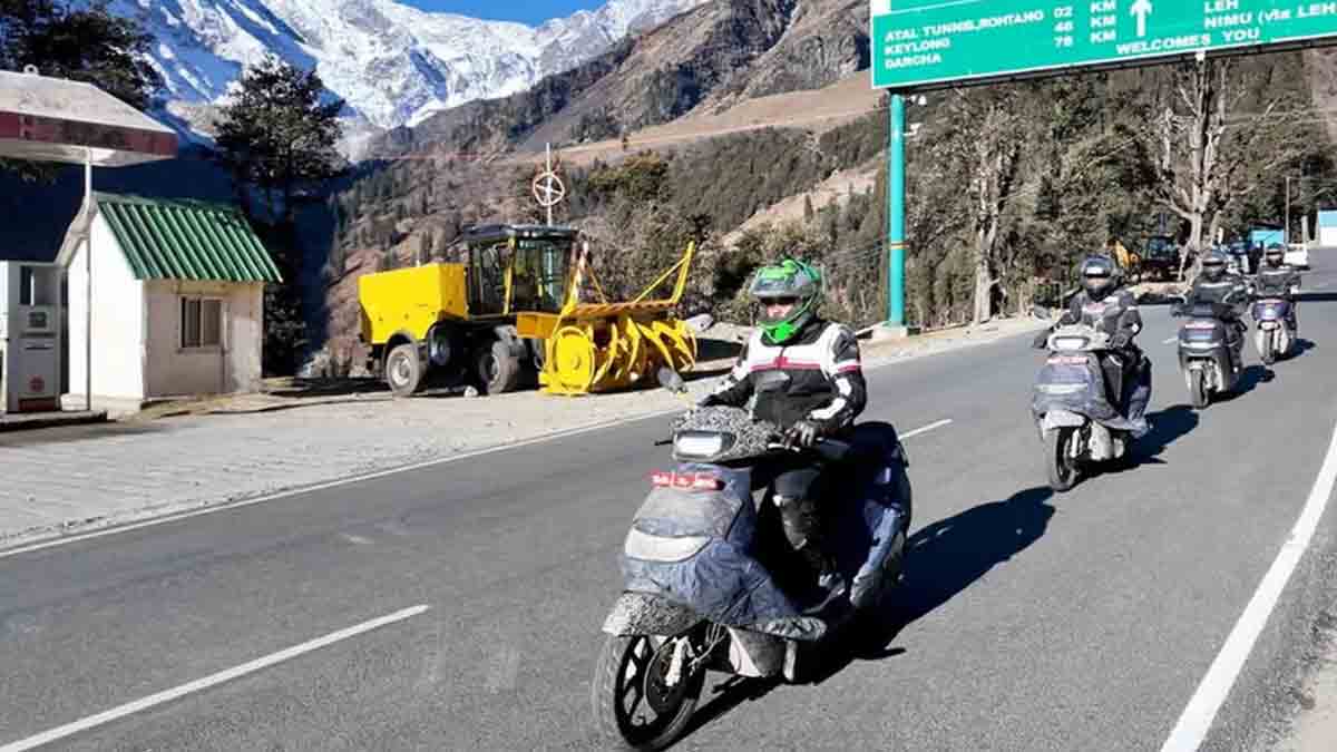 ather-konark-electric-scooter-launch-date-price-himalayan-test