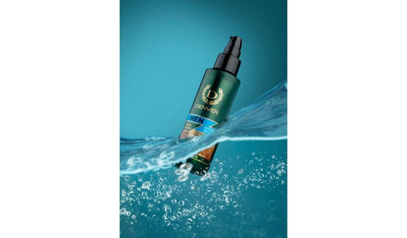 Salicylic acid-powered face wash helps tackle excess oil, pimples and blackheads while keeping the skin feeling fresh and hydrated