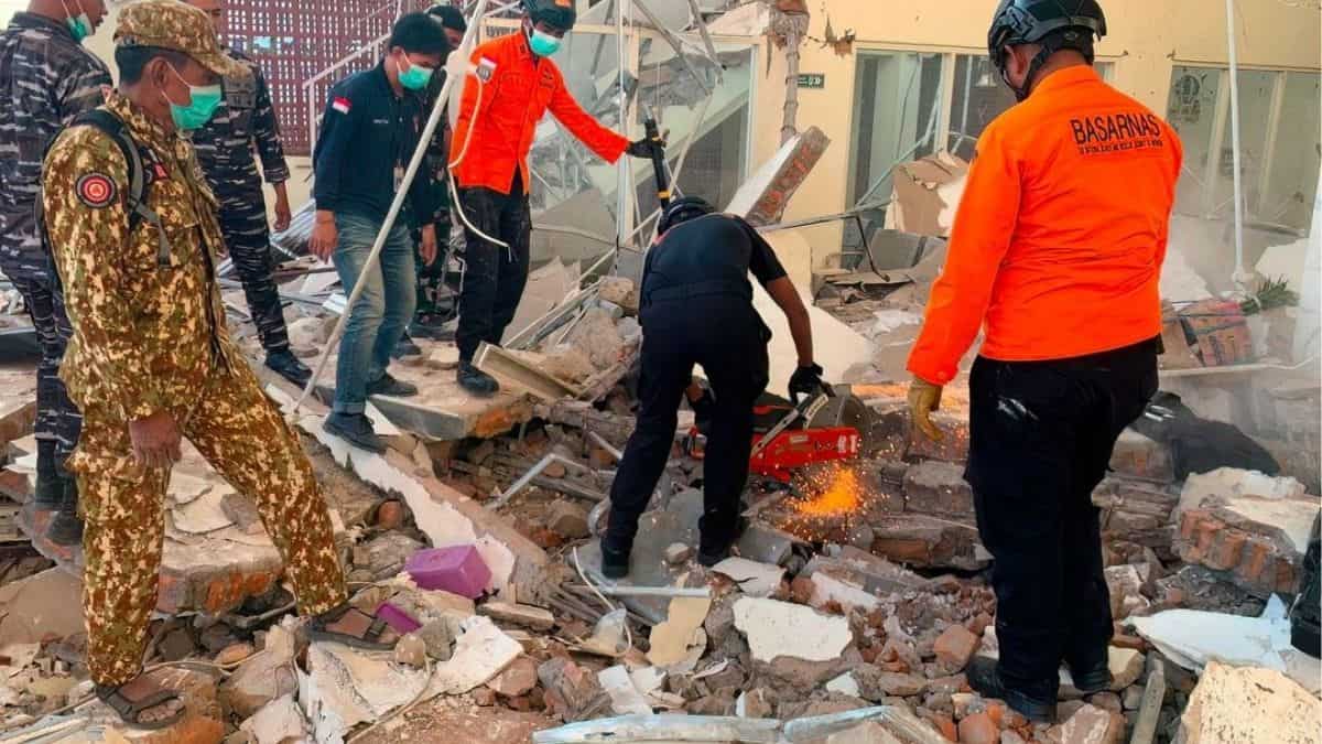 indonesia-earthquake-tsunami