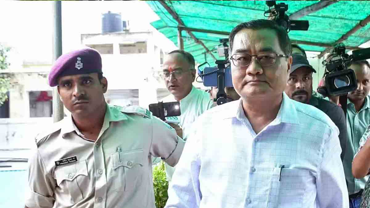 jpsc-irregularities-former-chairman-arrest-ranchi-student-protest