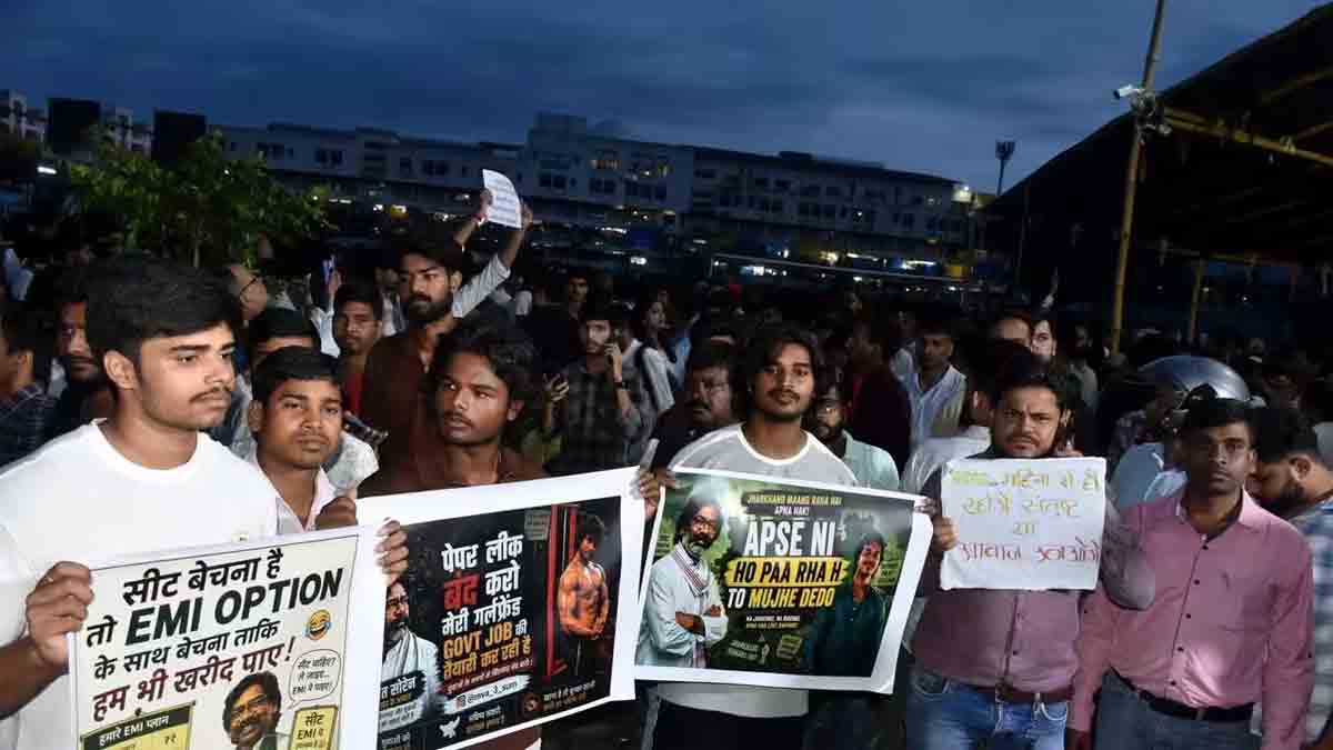 ranchi-assembly-gherao-security-jpsc-jssc-students-protest