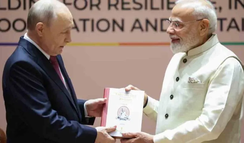 PM Modi gifts Thirukkural to Putin