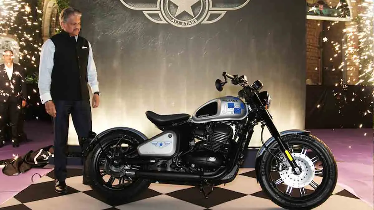 jawa-all-stars-42-bobber-price-2-09-lakh-anand-mahindra-launch-india