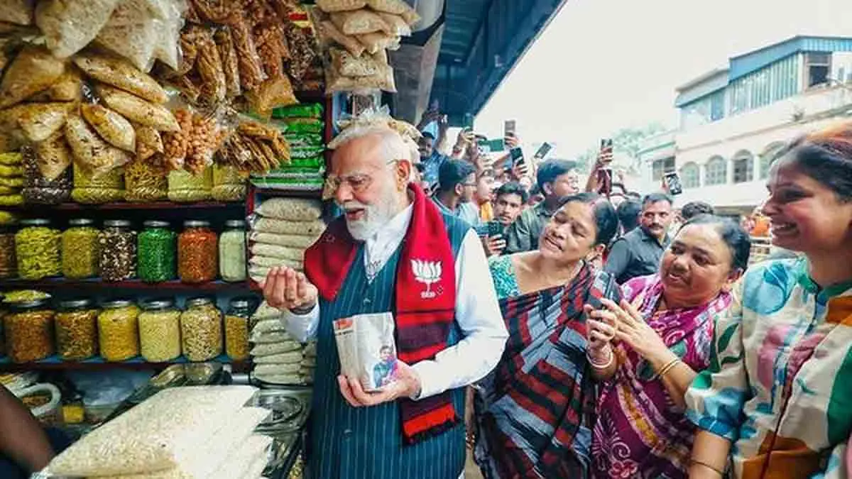 narendra-modi-jhargram-jhalmuri-shop-birthday-memory-viral-again